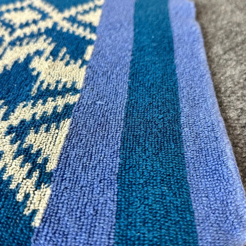 Vintage Fieldcrest wash cloth Smithsonian Institute design blue and white 12x12